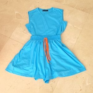 Casual top and bottom set